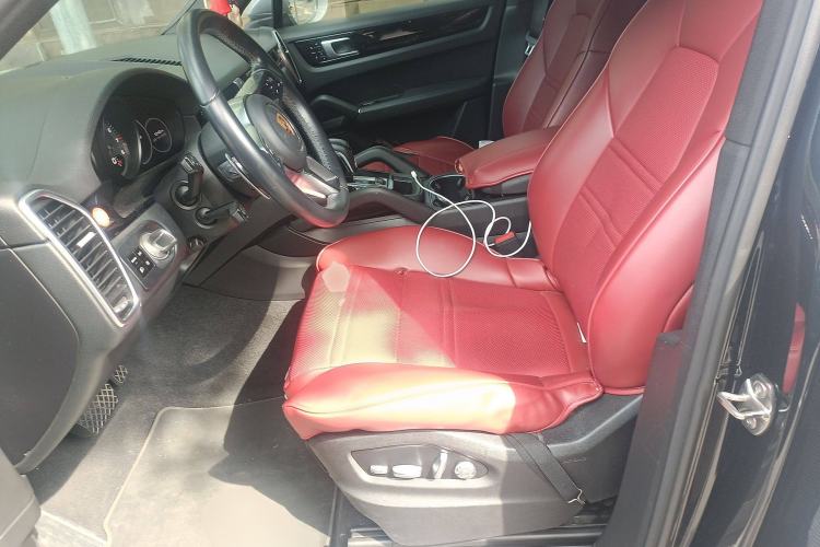 Used Porsche Cayenne 2018 Cayenne 3.0T Left Front Seat
