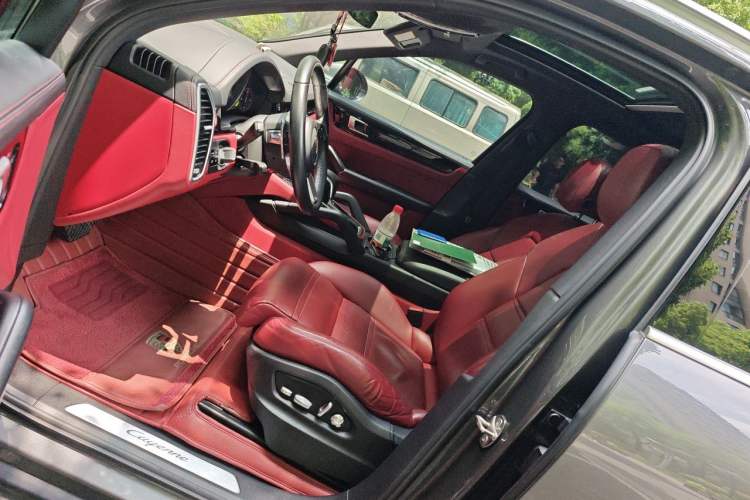 Used Porsche Cayenne 2018 Cayenne 3.0T Left Front Seat