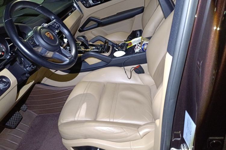 Used Porsche Cayenne 2018 Cayenne 3.0T Left Front Seat