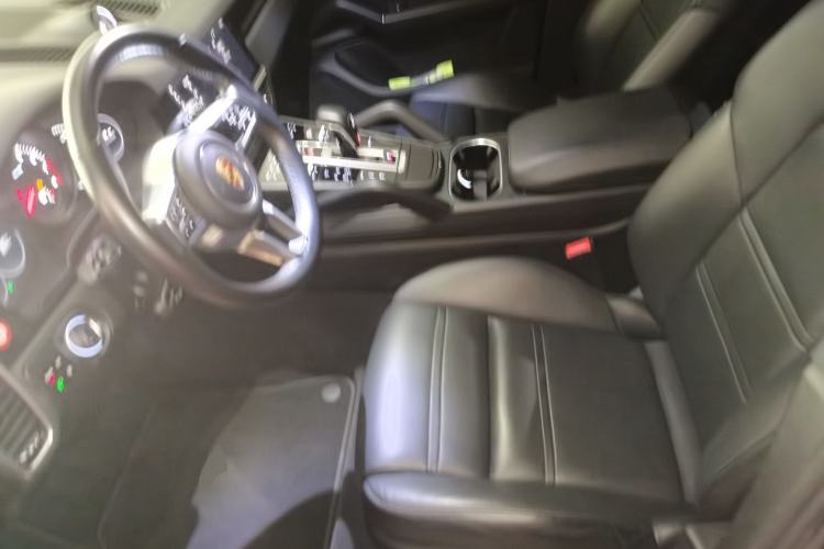 Used Porsche Cayenne 2018 Cayenne 3.0T Left Front Seat