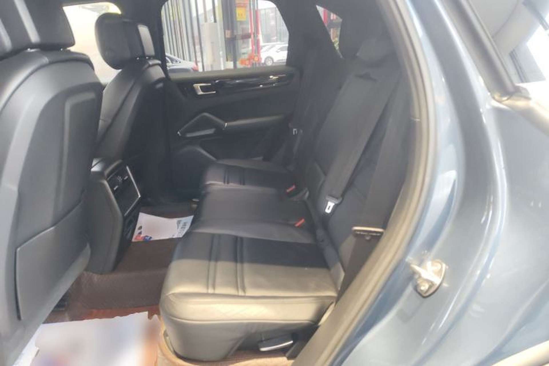 Used Porsche Cayenne 2018 Cayenne 3.0T Left Rear Seat
