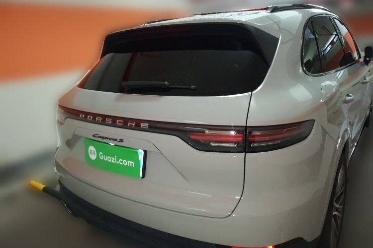 Used Porsche Cayenne 2018 Cayenne 3.0T Rear