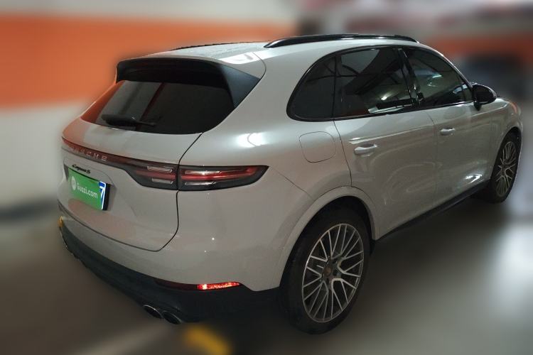 Used Porsche Cayenne 2018 Cayenne 3.0T Rear Right 45 Deg
