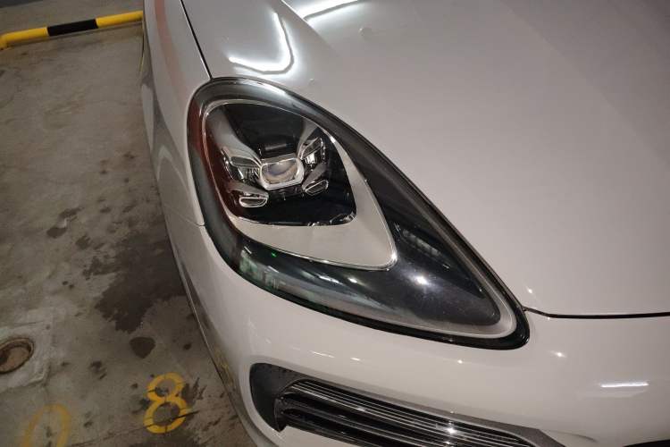 Used Porsche Cayenne 2018 Cayenne 3.0T Right Front Headlight
