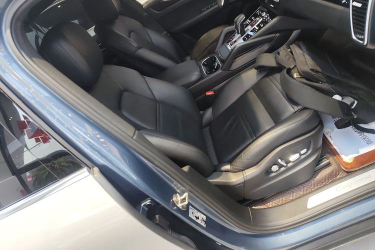 Used Porsche Cayenne 2018 Cayenne 3.0T Right Front Seat