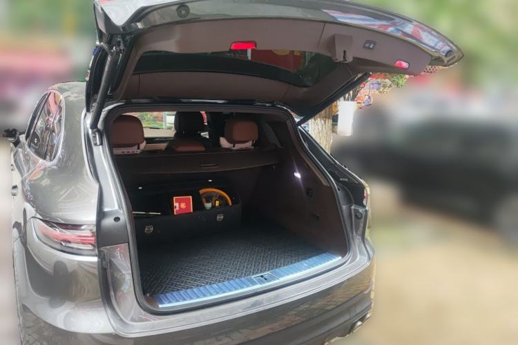 Used Porsche Cayenne 2018 Cayenne 3.0T Trunk