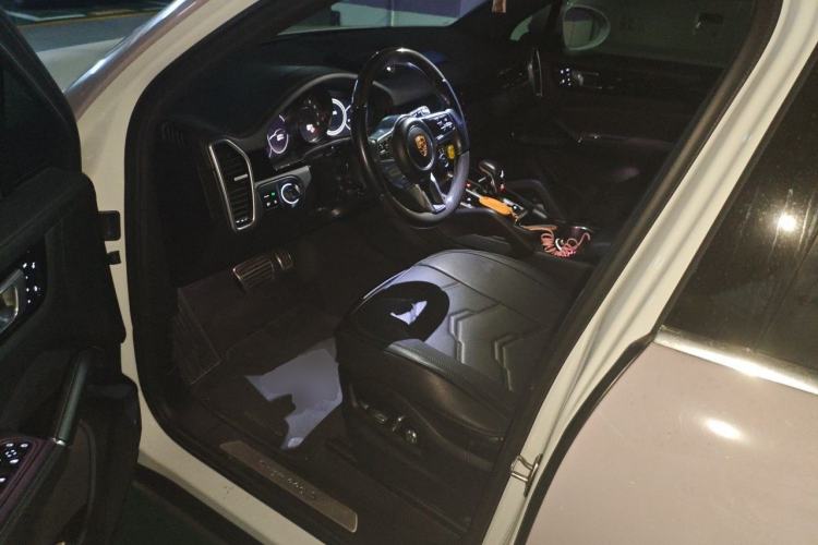 Used Porsche Cayenne  Driver Seat