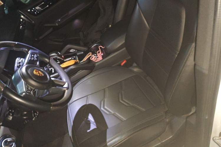 Used Porsche Cayenne  Left Front Seat