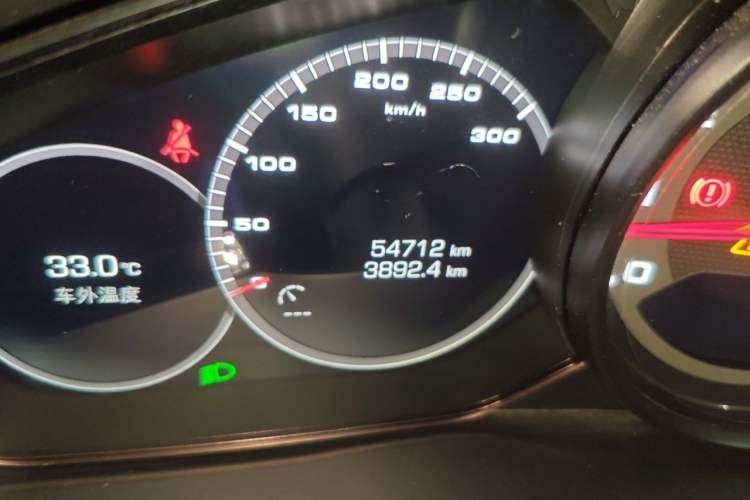 Used Porsche Cayenne  Odometer Close Up