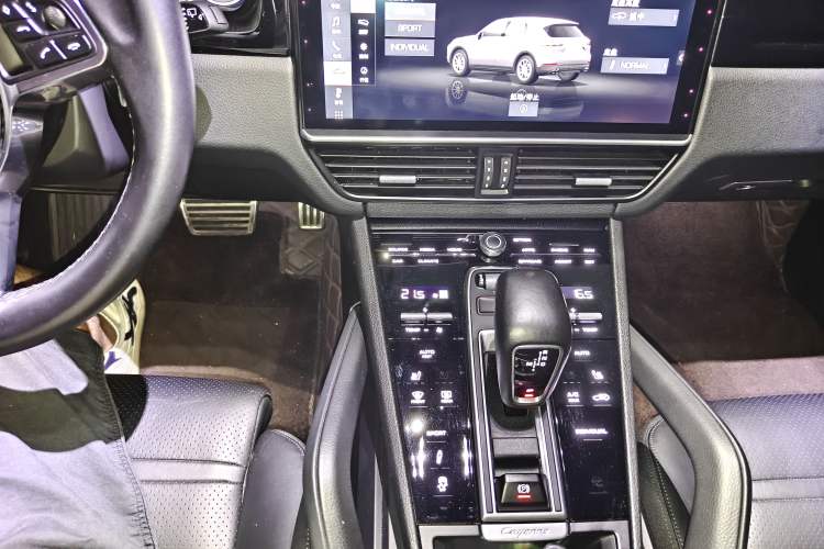 Used Porsche Cayenne 2018 Cayenne S 2.9T Audio And AC Panel