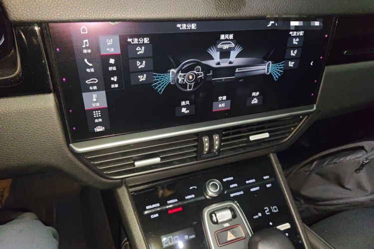 Used Porsche Cayenne 2018 Cayenne 3.0T Audio And AC Panel