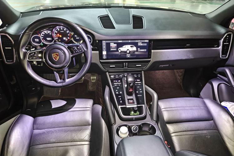 Used Porsche Cayenne 2018 Cayenne S 2.9T Center Console