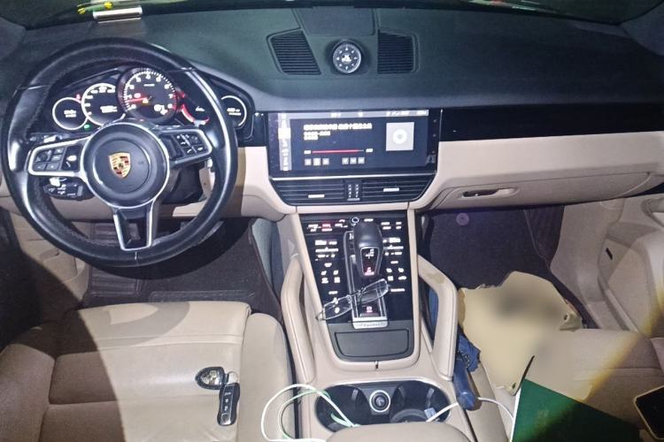 Used Porsche Cayenne 2018 Cayenne 3.0T Center Console