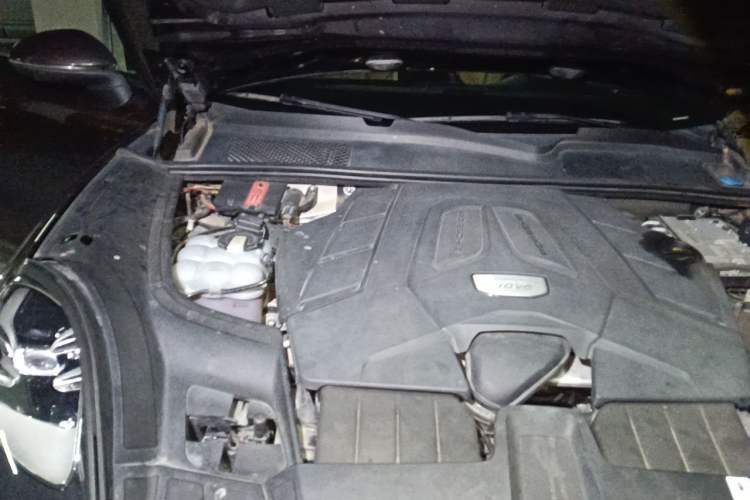 Used Porsche Cayenne 2018 Cayenne 3.0T Engine Bay Right
