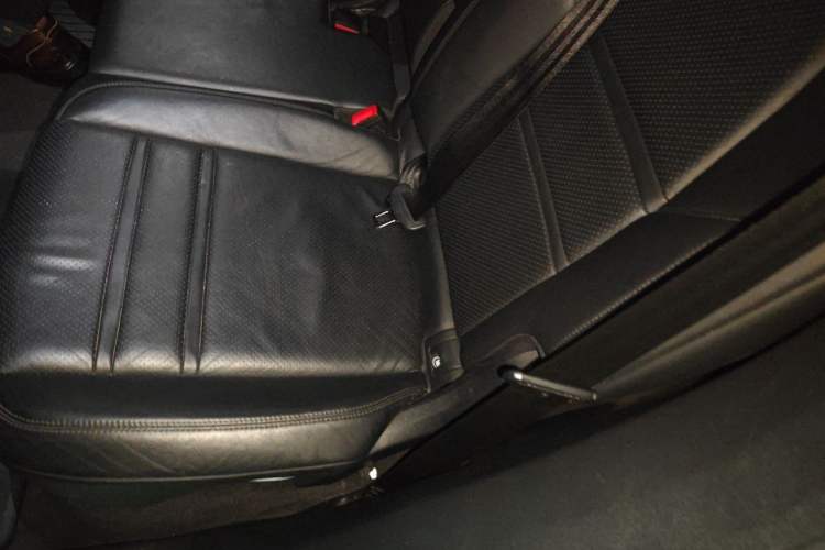Used Porsche Cayenne 2018 Cayenne 3.0T Left Rear Seat