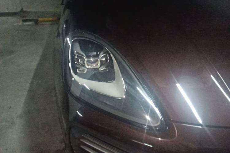 Used Porsche Cayenne 2018 Cayenne 3.0T Right Front Headlight