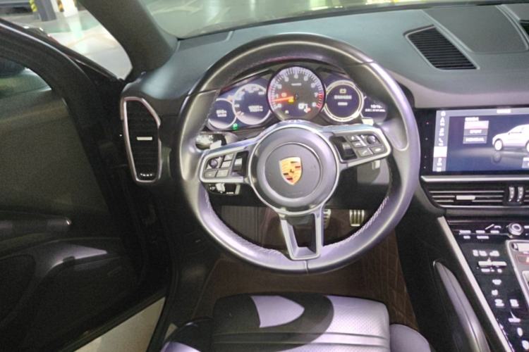 Used Porsche Cayenne 2018 Cayenne S 2.9T Steering Wheel