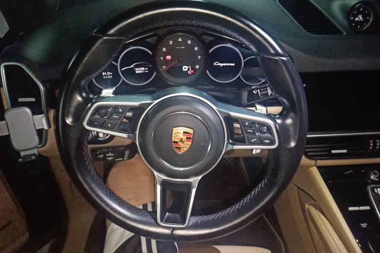 Used Porsche Cayenne 2018 Cayenne 3.0T Steering Wheel