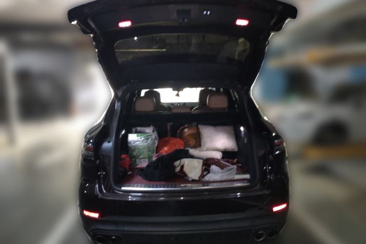 Used Porsche Cayenne 2018 Cayenne 3.0T Trunk