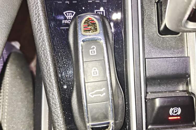 Used Porsche Cayenne 2018 Cayenne S 2.9T Vehicle Key