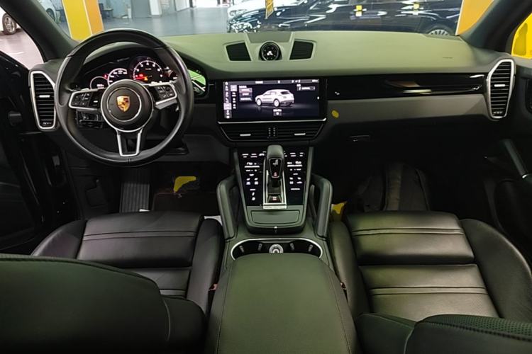 Used Porsche Cayenne 2018 Cayenne 3.0T Center Console