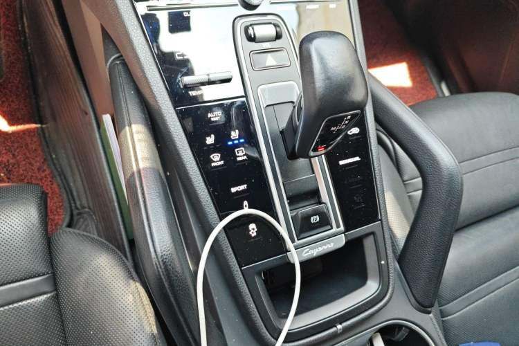 Used Porsche Cayenne 2018 Cayenne 3.0T Gear Lever
