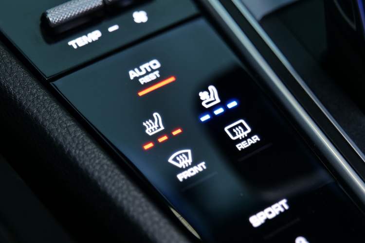 Used Porsche Cayenne 2018 Cayenne 3.0T Interior 13