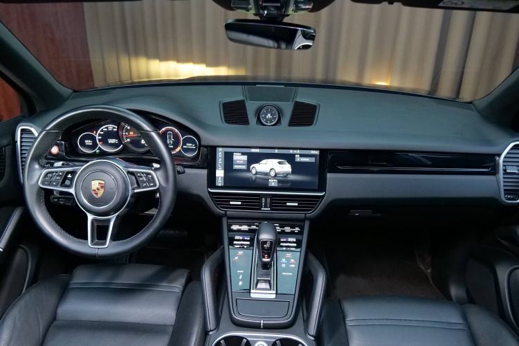 Used Porsche Cayenne 2018 Cayenne 3.0T Interior 2