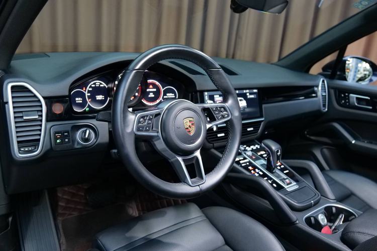 Used Porsche Cayenne 2018 Cayenne 3.0T Interior 5