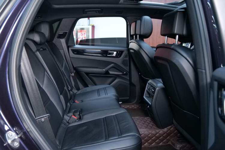 Used Porsche Cayenne 2018 Cayenne 3.0T Interior 8