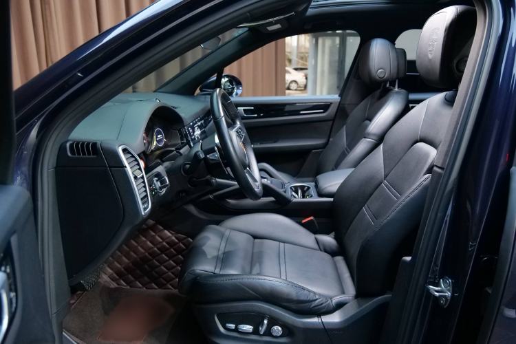 Used Porsche Cayenne 2018 Cayenne 3.0T Left Front Seat