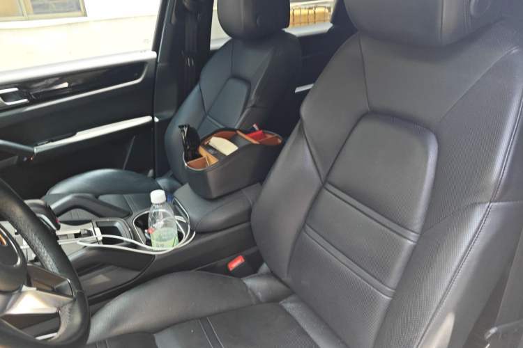 Used Porsche Cayenne 2018 Cayenne 3.0T Left Front Seat