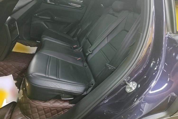 Used Porsche Cayenne 2018 Cayenne 3.0T Left Rear Seat