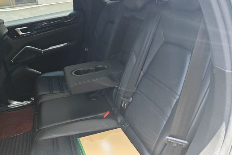 Used Porsche Cayenne 2018 Cayenne 3.0T Left Rear Seat