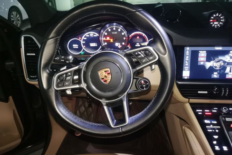 Used Porsche Cayenne 2018 Cayenne 3.0T Steering Wheel