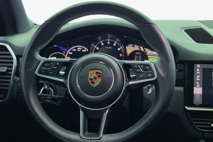 Used Porsche Cayenne 2018 Cayenne 3.0T Steering Wheel