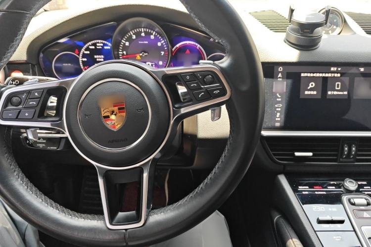 Used Porsche Cayenne 2018 Cayenne 3.0T Steering Wheel