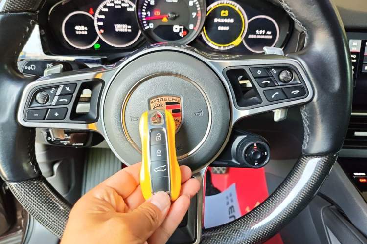 Used Porsche Cayenne 2018 Cayenne 3.0T Vehicle Key