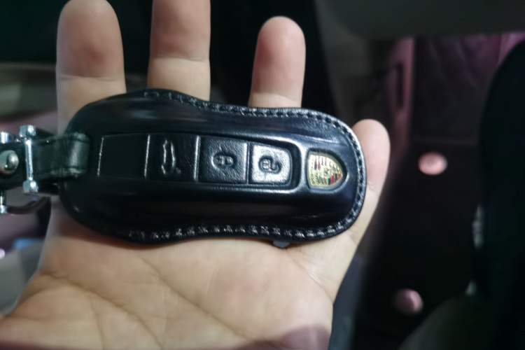Used Porsche Cayenne 2018 Cayenne 3.0T Vehicle Key