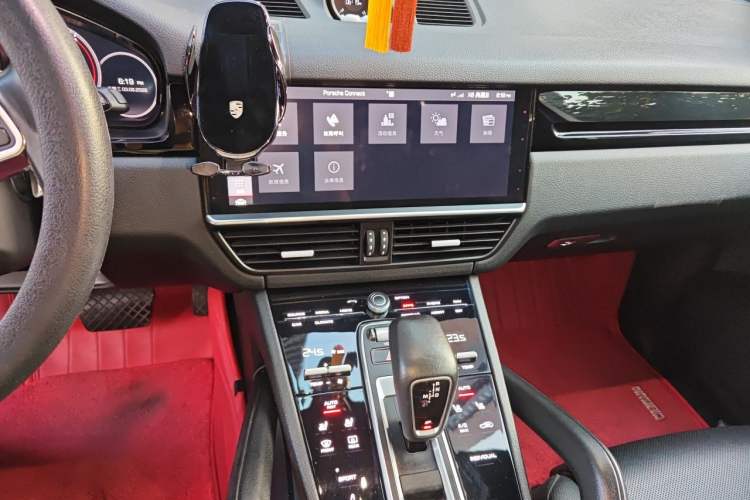 Used Porsche Cayenne 2018 Cayenne 3.0T Audio And AC Panel