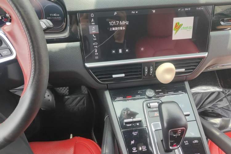 Used Porsche Cayenne 2018 Cayenne 3.0T Audio And AC Panel