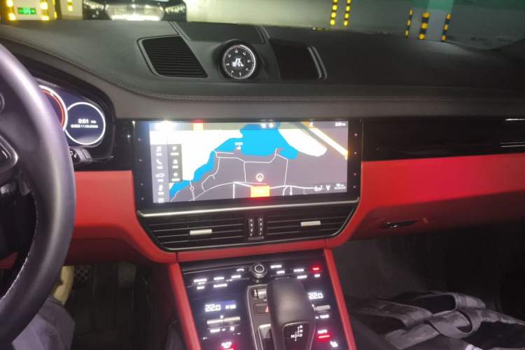 Used Porsche Cayenne 2018 Cayenne 3.0T Audio And AC Panel