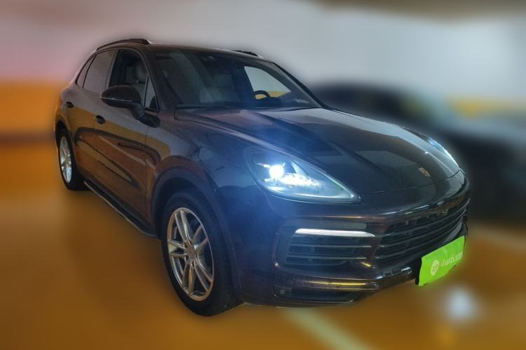 Used Porsche Cayenne 2018 Cayenne 3.0T Front Right 45 Deg