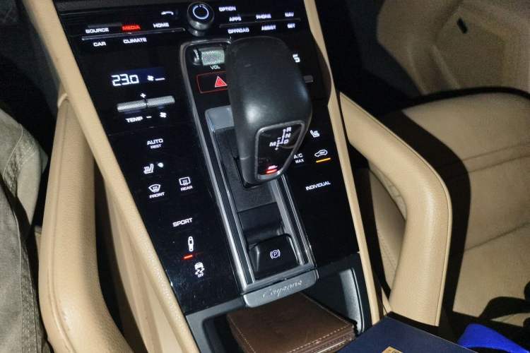 Used Porsche Cayenne 2018 Cayenne 3.0T Gear Lever