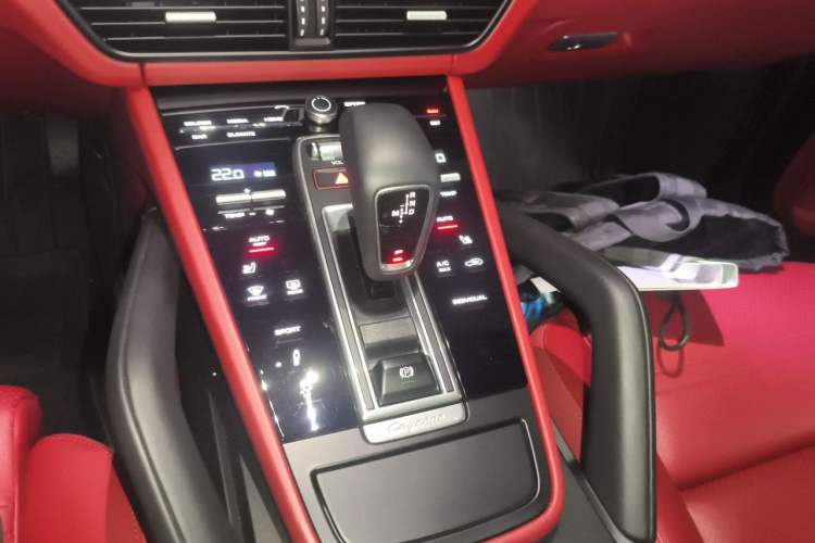Used Porsche Cayenne 2018 Cayenne 3.0T Gear Lever