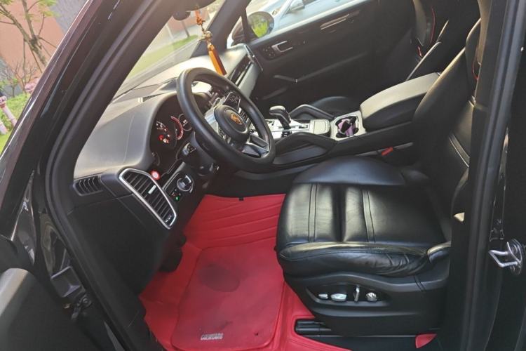 Used Porsche Cayenne 2018 Cayenne 3.0T Left Front Seat