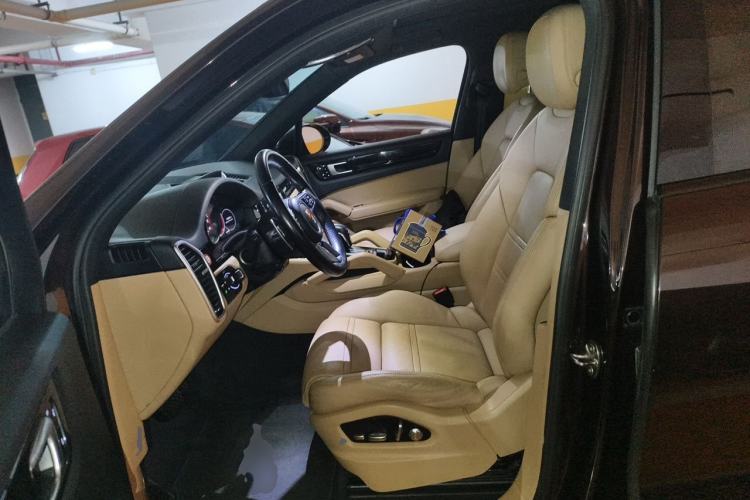 Used Porsche Cayenne 2018 Cayenne 3.0T Left Front Seat