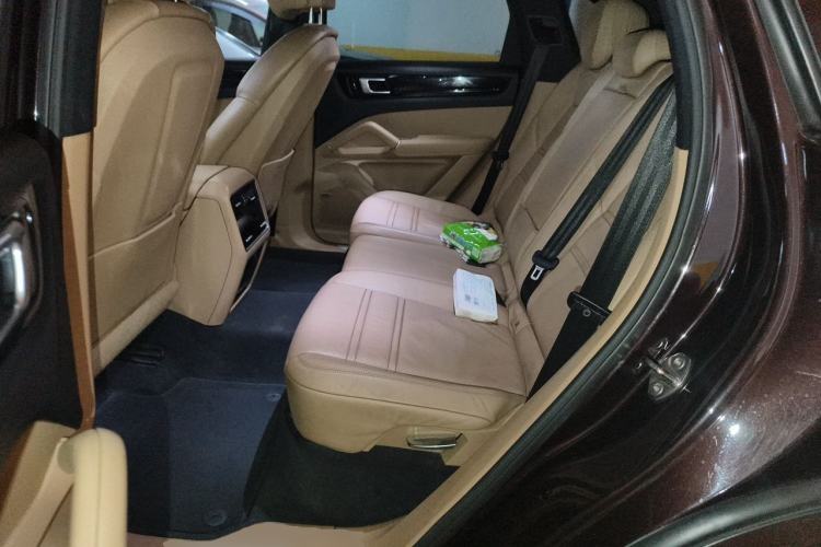 Used Porsche Cayenne 2018 Cayenne 3.0T Left Rear Seat