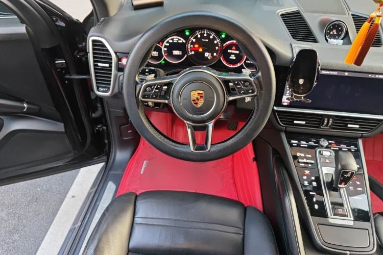 Used Porsche Cayenne 2018 Cayenne 3.0T Steering Wheel