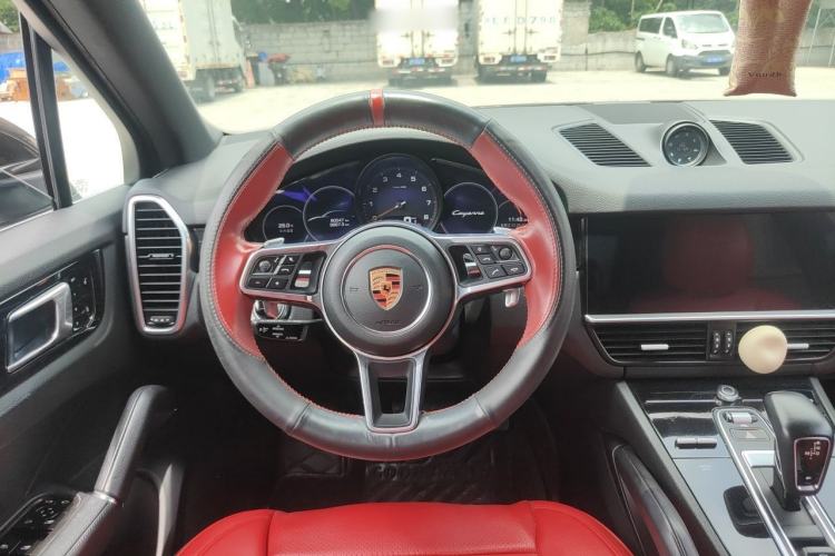 Used Porsche Cayenne 2018 Cayenne 3.0T Steering Wheel
